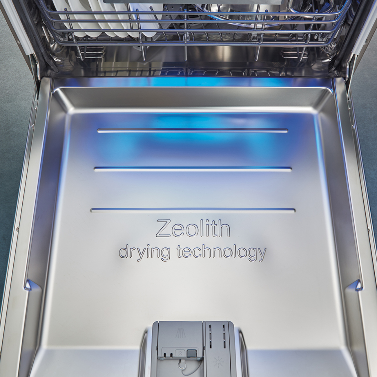 Zeolith Trocknen – Für glänzende Spülergebnisse bei AMH Elektrotechnik Meisterbetrieb e.K. in Reichertshofen